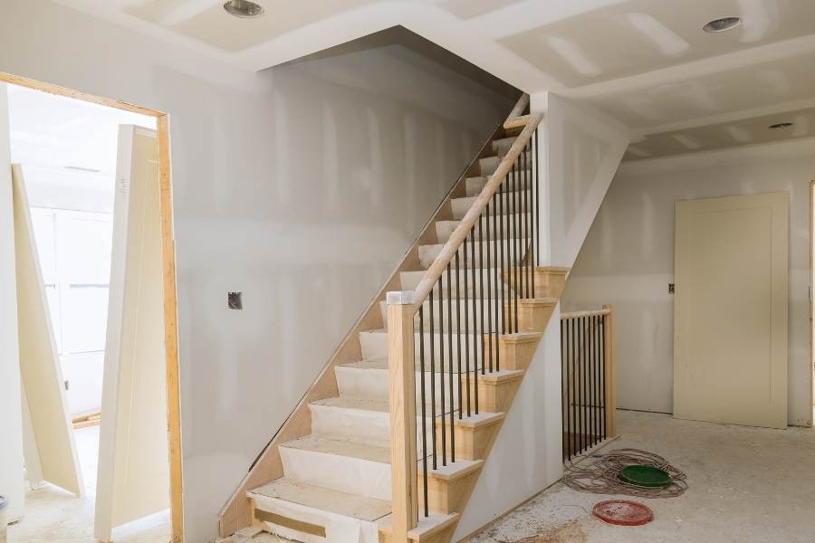 Se requiere albañiles y ayudantes para remodelaciones